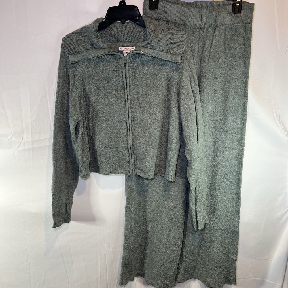 Sincerely Jules Sage Knit Lounge 2pc Set Size L Workout Casual Lounge ware Comfy